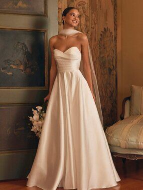 valeria white lace strapless bustier maxi dress what bridal event would you wear this to? jenniferwesley_ in our Valeria White Lace Strapless Bustier Maxi Dress